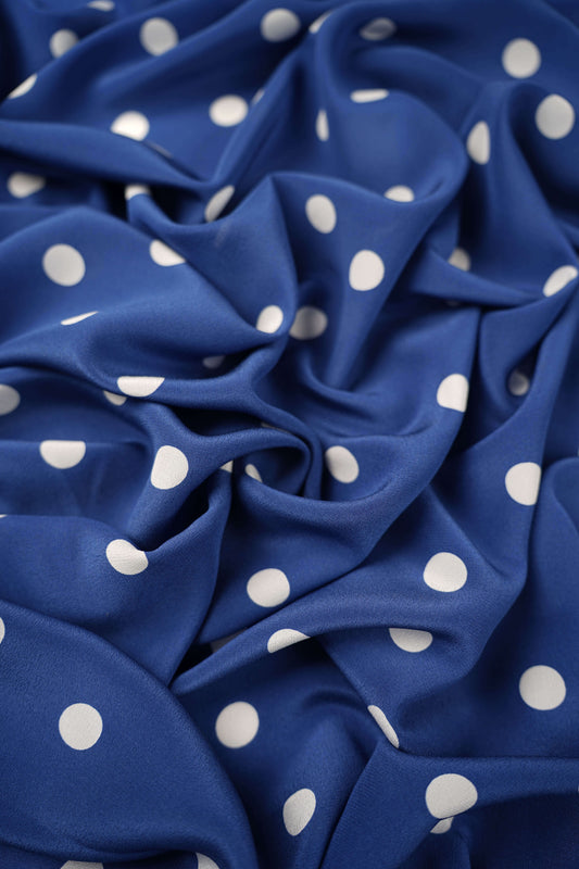 Made by Gårda Textil - Siden - Crêpe de Chine - Light - Dotted cornflower - Blå