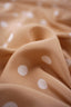 Made by Gårda Textil - Siden - Crêpe de Chine - Dotted Cream - Sand